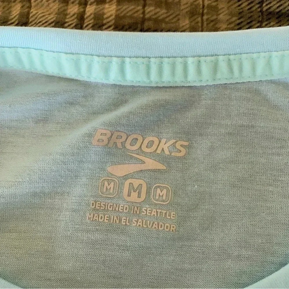 Brooks Running Fleet are the Feet Serene in the Spirit of the Runner Graphic Tee - Picture 8 of 10